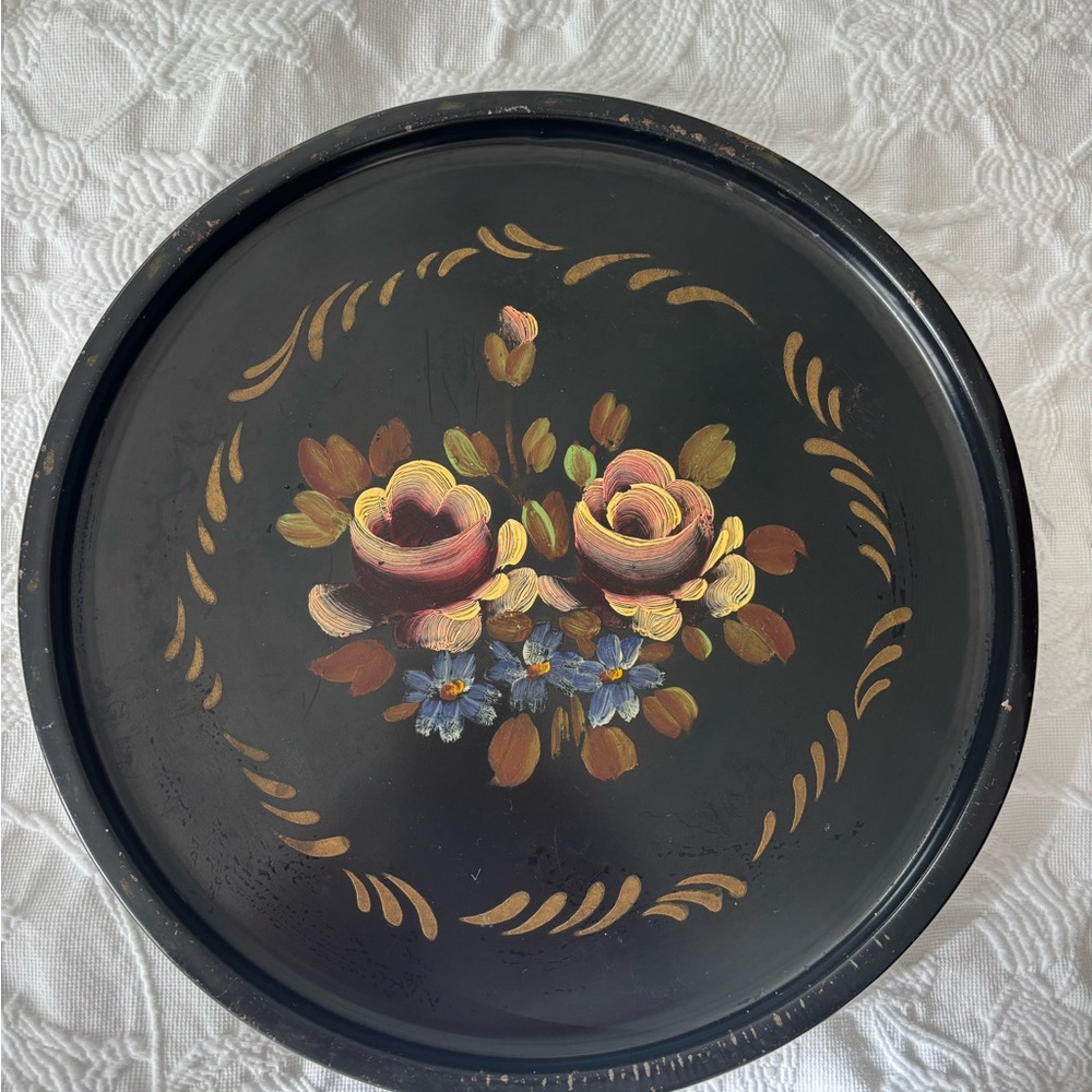 VINTAGE! Hand-Painted Toleware Black Serving Tray